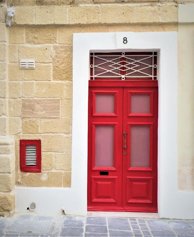 Apartmán Malta'S Naughtiest Cabaret Il-Furjana Exteriér fotografie