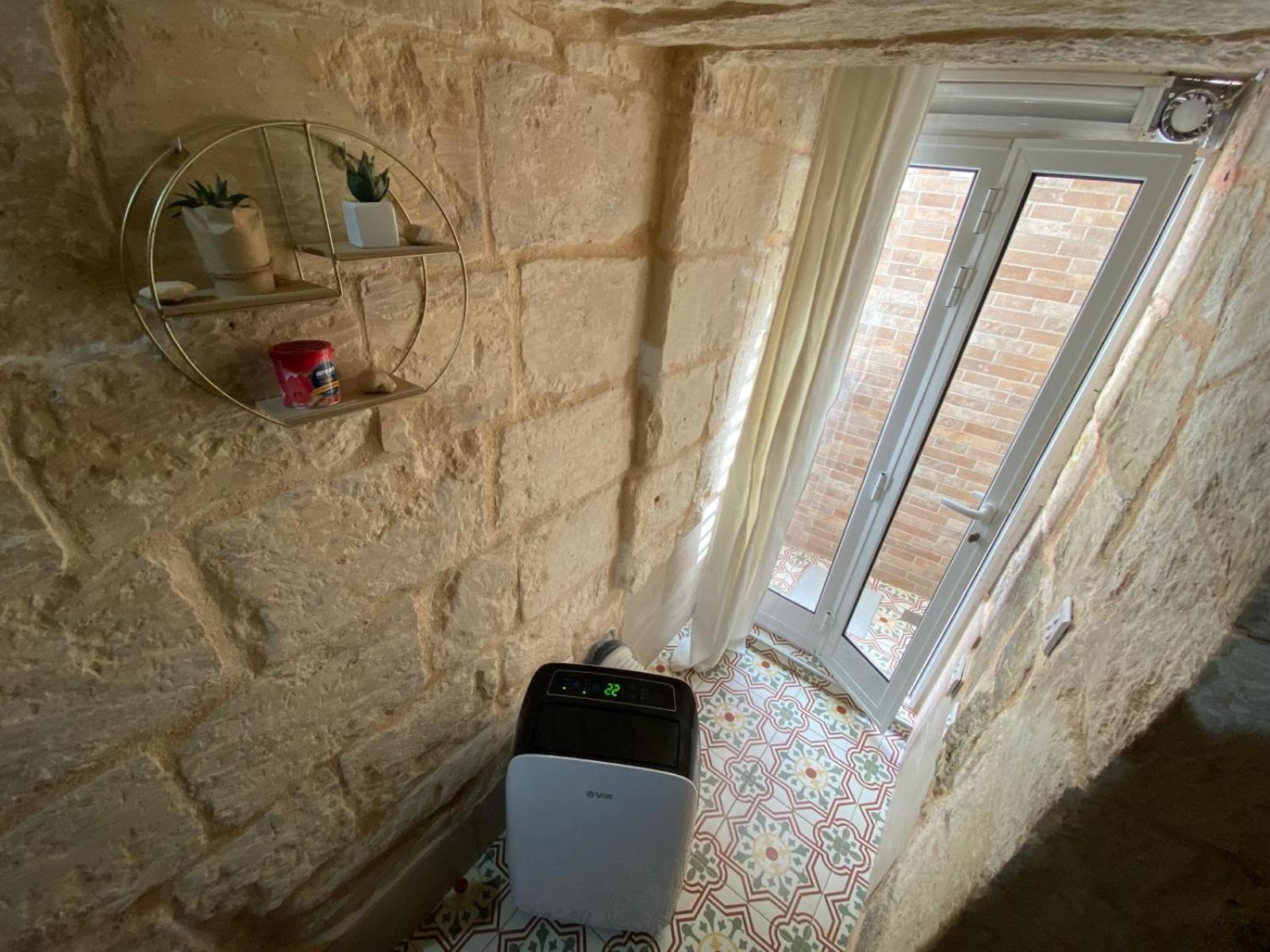 Apartmán Malta'S Naughtiest Cabaret Il-Furjana Exteriér fotografie